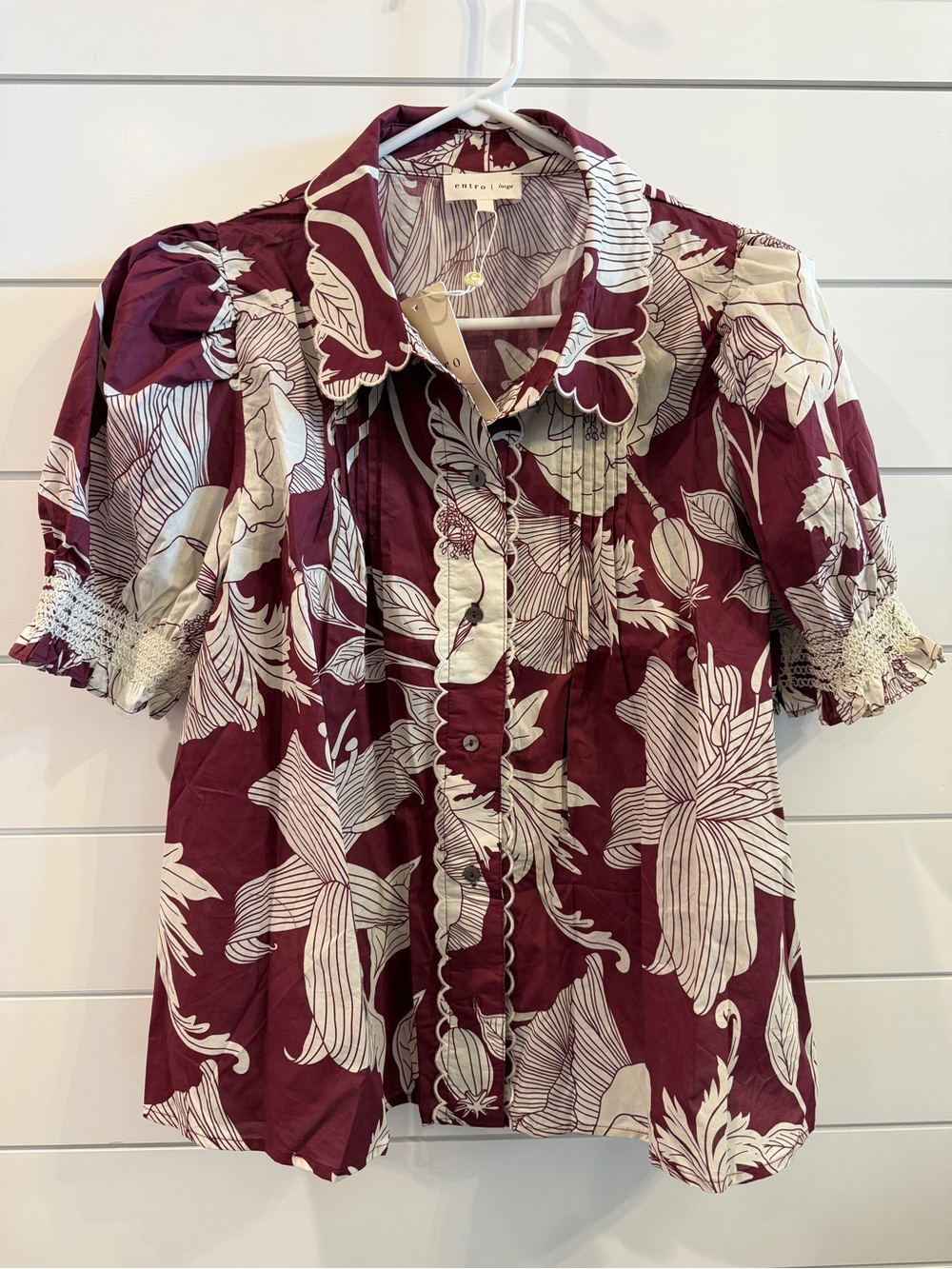 Entro Burgundy and White Floral Button-Down Puff Sleeve Top. Size Large
